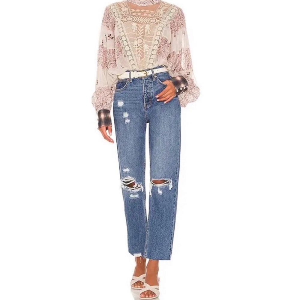 We the free Curvy Georgine Mom Jeans Distressed Size 28